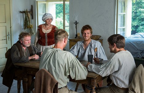 Jiří Štěpnička, Lenka Termerová, Tomáš Stopa - The Midsummer Wreath - Photos