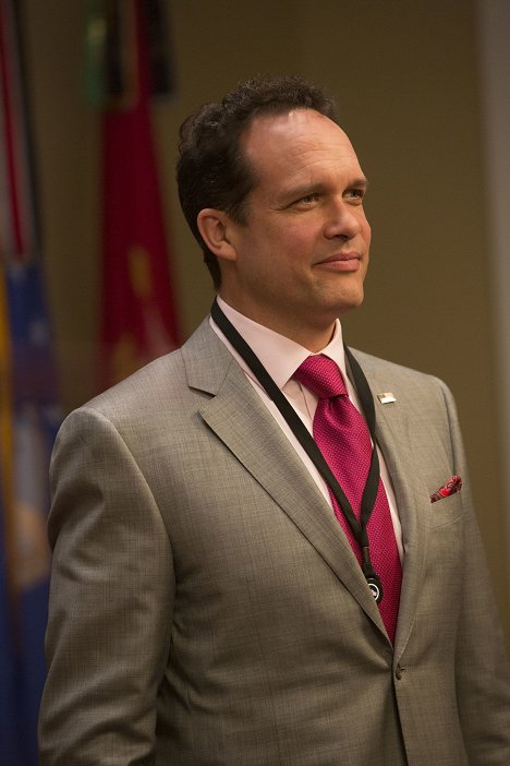 Diedrich Bader - Viceprezident(ka) - Informace - Z filmu