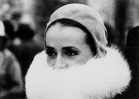Jeanne Moreau - Diary of a Chambermaid - Photos