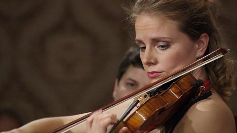 Julia Fischer - Česká filharmonie a Julia Fischer - Z filmu