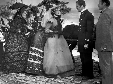 Lucile Watson, Katharine Hepburn, David Manners, Herbert Marshall - A Woman Rebels - Film
