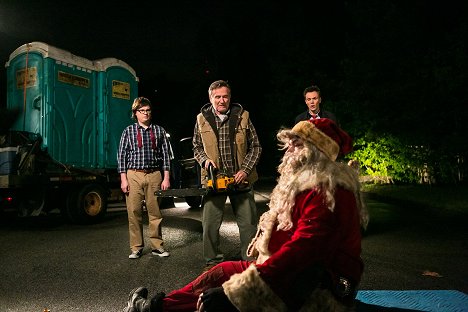 Clark Duke, Robin Williams, Joel McHale - Merry Friggin' Christmas - Photos