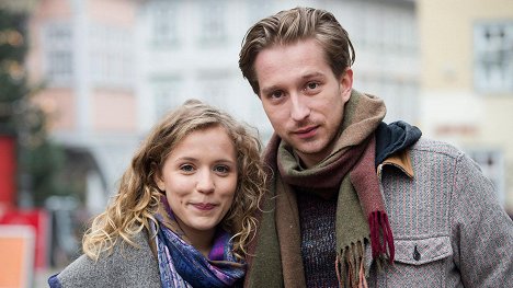 Lara-Maria Wichels, Tim Morten Uhlenbrock - In aller Freundschaft - Die jungen Ärzte - Neues Leben - Filmfotos