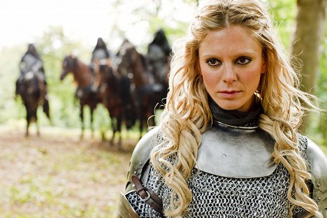 Emilia Fox - Merlin – Die neuen Abenteuer - Die Ritter von Medhir - Filmfotos