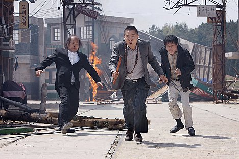Sang-ho Kim, Young-chang Song, Jin-mo Joo - Jeon Woo Chi - Kuvat elokuvasta