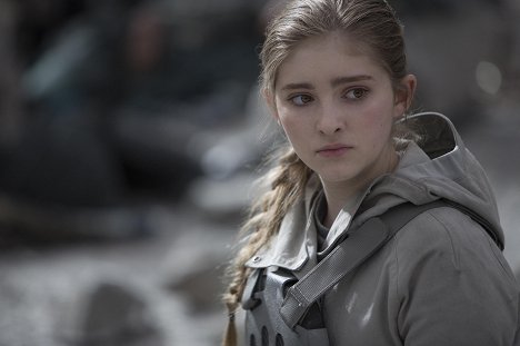 Willow Shields - The Hunger Games: Mockingjay - Part 2 - Photos