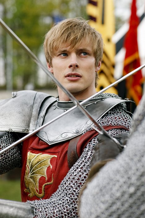 Bradley James - Merlin kalandjai - A hajdani és a leendő királynő - Filmfotók