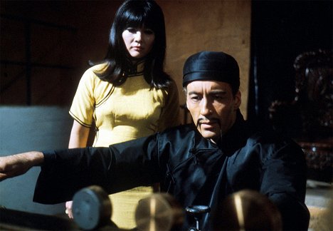 Tsai Chin, Christopher Lee - Die 13 Sklavinnen des Dr. Fu Man Chu - Filmfotos