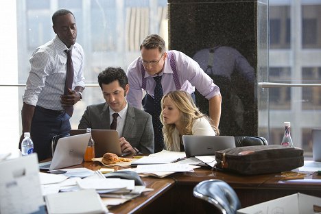 Don Cheadle, Ben Schwartz, Josh Lawson, Kristen Bell - House of Lies - The Runner Stumbles - De la película