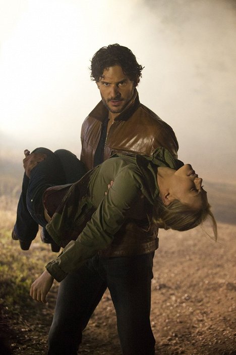 Joe Manganiello, Anna Paquin - True Blood - Let's Get Out of Here - Photos