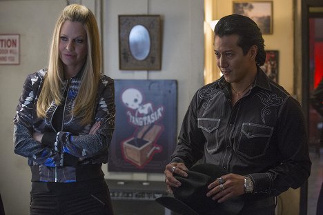 Kristin Bauer van Straten, Will Yun Lee - True Blood - May Be the Last Time - Photos
