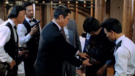 Hoi-sang Lee, Siu-ming Lau, Ricky Hui - Xin ban jin ba liang - De la película