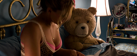 Jessica Barth - Ted 2 - Z filmu