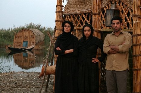Hiam Abbass, Hafsia Herzi, Karim Saleh - L'Aube du monde - Z filmu