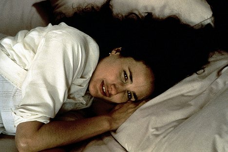 Andie MacDowell - Groundhog Day - Photos