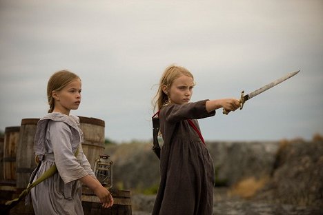 Eleonora Andersson, Agnes Koskinen - Iris - De la película