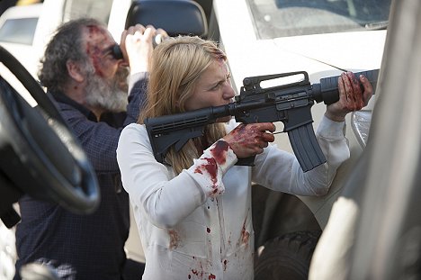 Claire Danes, Mandy Patinkin - Homeland - 13 Hours in Islamabad - Photos