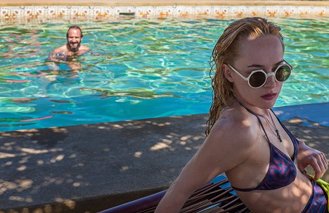Ralph Fiennes, Dakota Johnson - A Bigger Splash - Photos