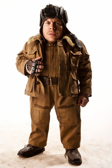 Warwick Davis - Doctor Who - Albtraum in Silber - Werbefoto