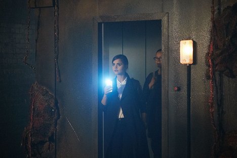 Jenna Coleman - Doctor Who - Die Invasion der Zygonen - Filmfotos