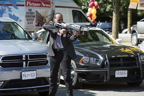 Jesse L. Martin - The Flash - The Man Who Saved Central City - Photos