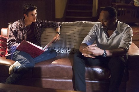 Grant Gustin, Jesse L. Martin - The Flash - Family of Rogues - Photos