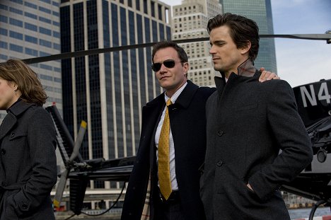 Tim DeKay, Matt Bomer - White Collar - Bottlenecked - Photos