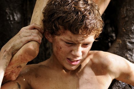 Tom Holland - The Impossible - Photos