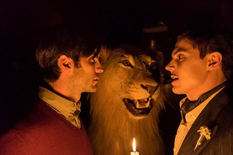 Wes Bentley, Evan Peters - American Horror Story - Hotel - Photos