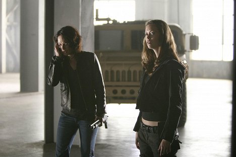 Lena Headey, Summer Glau - Terminator: The Sarah Connor Chronicles - Heavy Metal - Photos