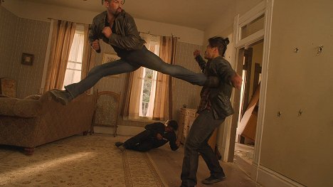 Scott Adkins - Close Range - Photos