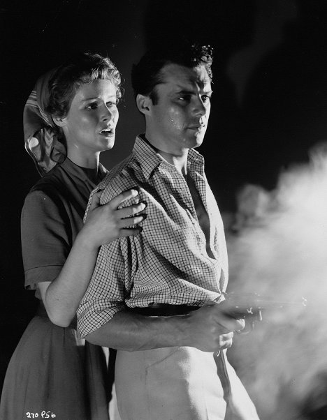 Virginia McKenna, Dirk Bogarde