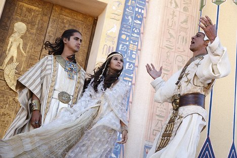 Avan Jogia, Sibylla Deen, Alexander Siddig - Tut - Der größte Pharao aller Zeiten - Filmfotos