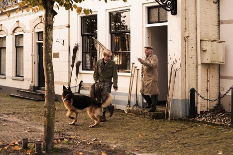 Tom van Kalmthout - Snuf de hond en de jacht op vliegende Volckert - De la película