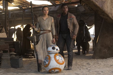 Daisy Ridley, John Boyega - Star Wars: The Force Awakens - Kuvat elokuvasta