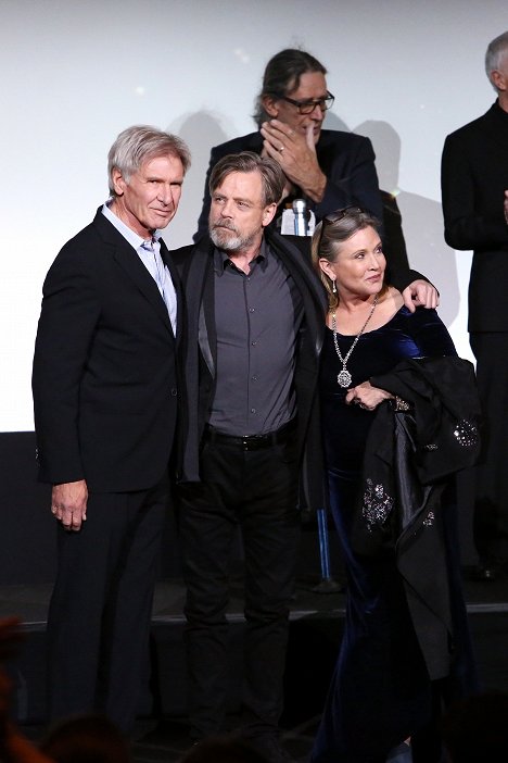 Harrison Ford, Mark Hamill, Peter Mayhew, Carrie Fisher - Star Wars: The Force Awakens - Tapahtumista