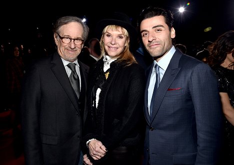 Steven Spielberg, Kate Capshaw, Oscar Isaac - Star Wars: The Force Awakens - Events