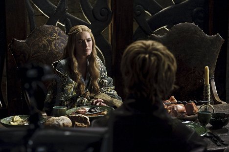 Lena Headey - Game of Thrones - The Kingsroad - Photos