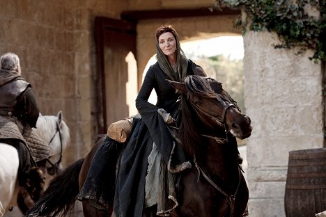 Michelle Fairley - Hra o trůny - Lord Sníh - Z filmu