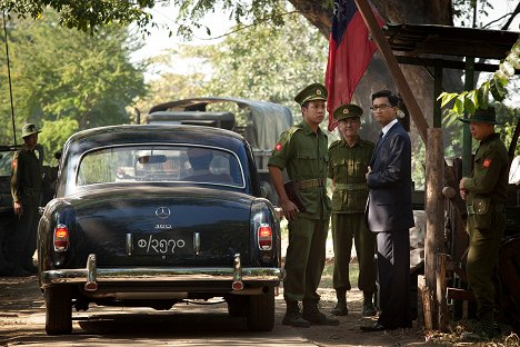 Daweerit Chullasapya - Dämmerung über Burma - Do filme