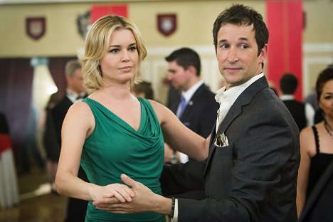 Rebecca Romijn, Noah Wyle - The Librarians - And the Sword in the Stone - Photos
