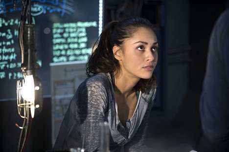 Lindsey Morgan - The 100 - O guarda-costas de mentiras - Do filme