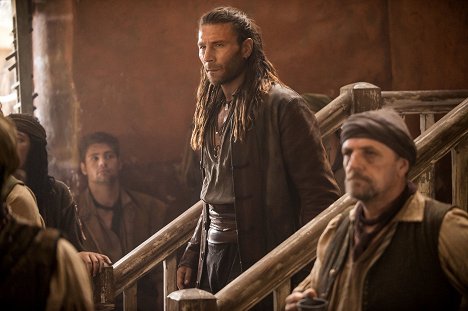 Zach McGowan - Black Sails - Die schwarze Flagge - Filmfotos