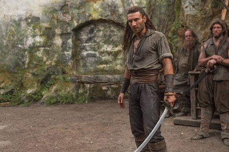 Zach McGowan - Black Sails - XI. - Van film