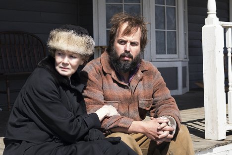 Jean Smart, Angus Sampson - Fargo - Did You Do This? No, You Did It! - Van film