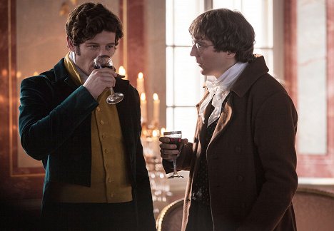 James Norton, Paul Dano - Krieg und Frieden - Episode 1 - Filmfotos