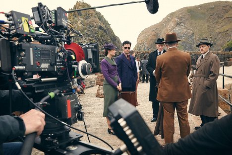 Maeve Dermody, Aidan Turner, Charles Dance, Burn Gorman - And Then There Were None - Episode 1 - Making of
