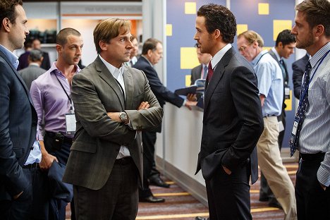 Rafe Spall, Jeremy Strong, Steve Carell, Ryan Gosling, Jeffry Griffin - The Big Short - Photos