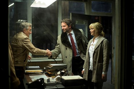 Robert De Niro, Bradley Cooper, Jennifer Lawrence - Joy - Filmfotók