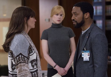 Julia Roberts, Nicole Kidman, Chiwetel Ejiofor - Secret in Their Eyes - Van film